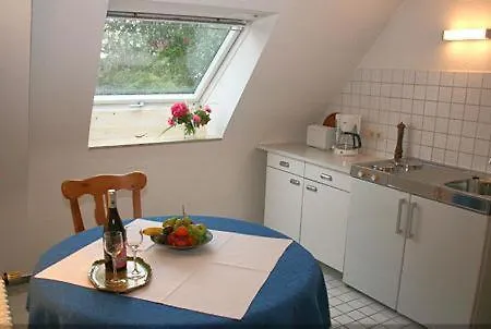 Πανσιόν Weilertal 3*