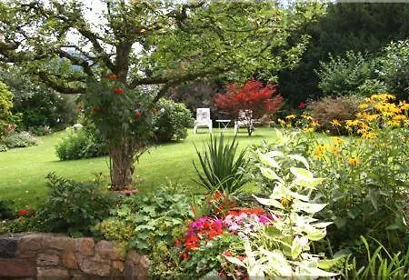 Πανσιόν Weilertal 3*